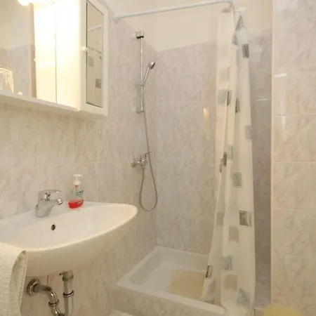 Double Medveja 7775a